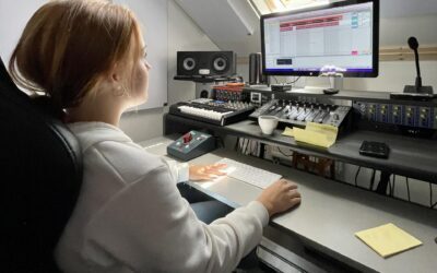 Dźwięki bez tajemnic – kolejne spotkanie warsztatowe w „ART’cie na STREET’cie”